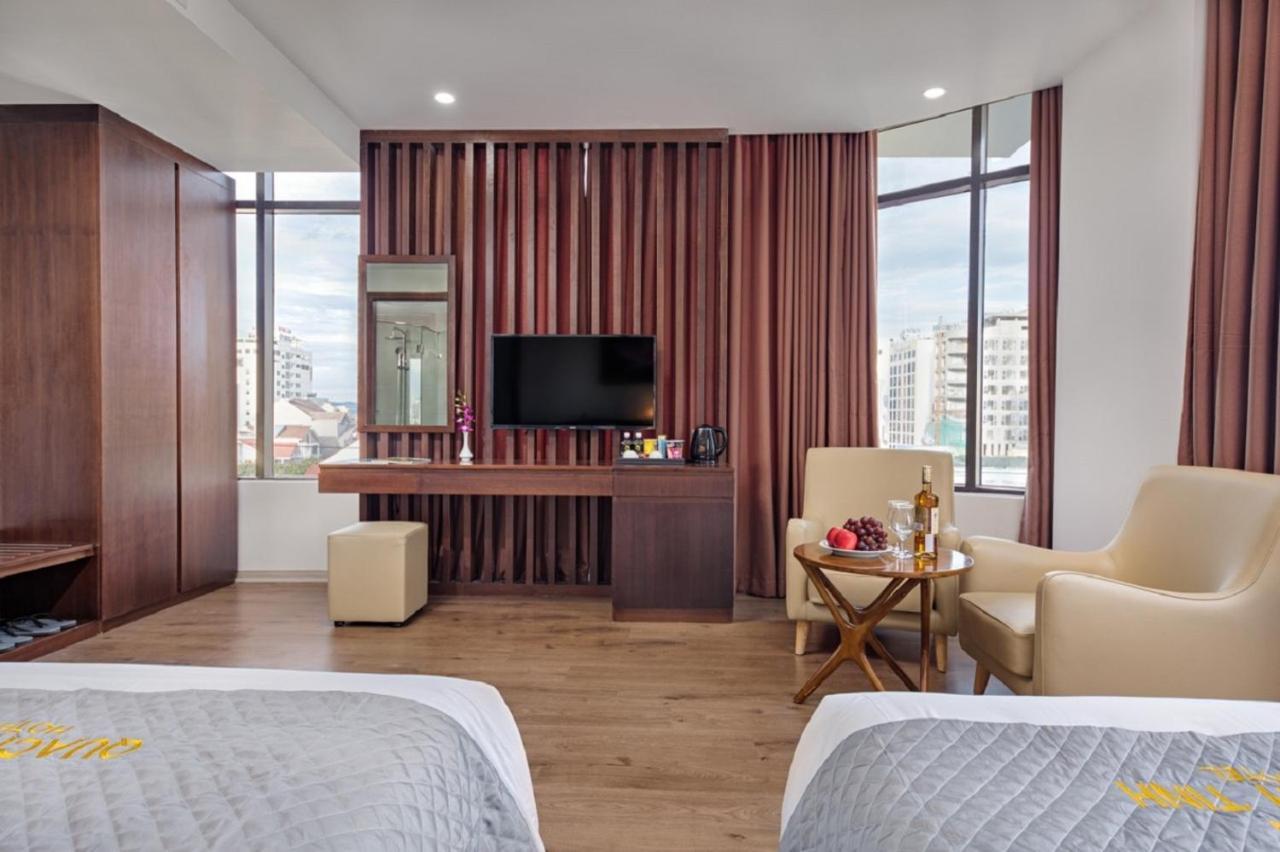 Diamond Beach Hotel Da Nang Exterior photo
